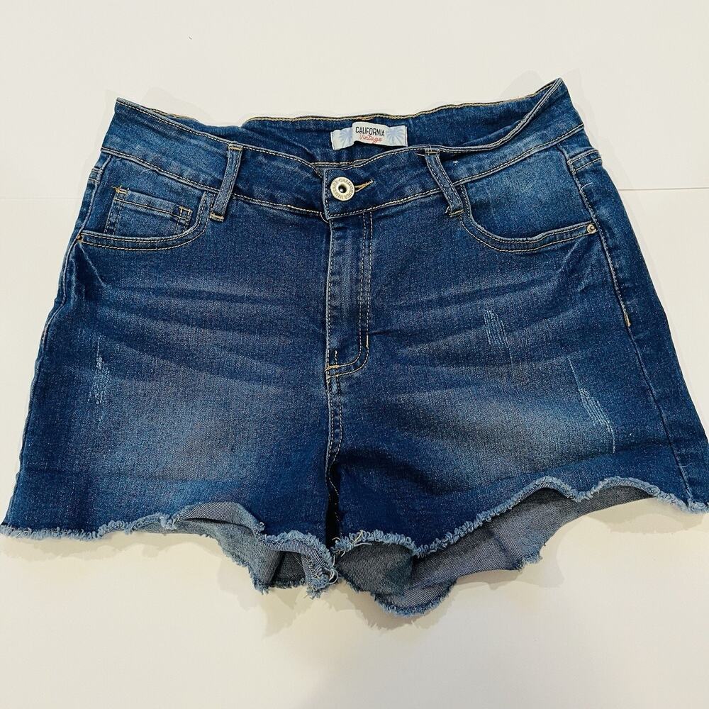 California Vintage Denim Shorts Juniors 9 Blue Jean Low Rise Distressed Cuffed.